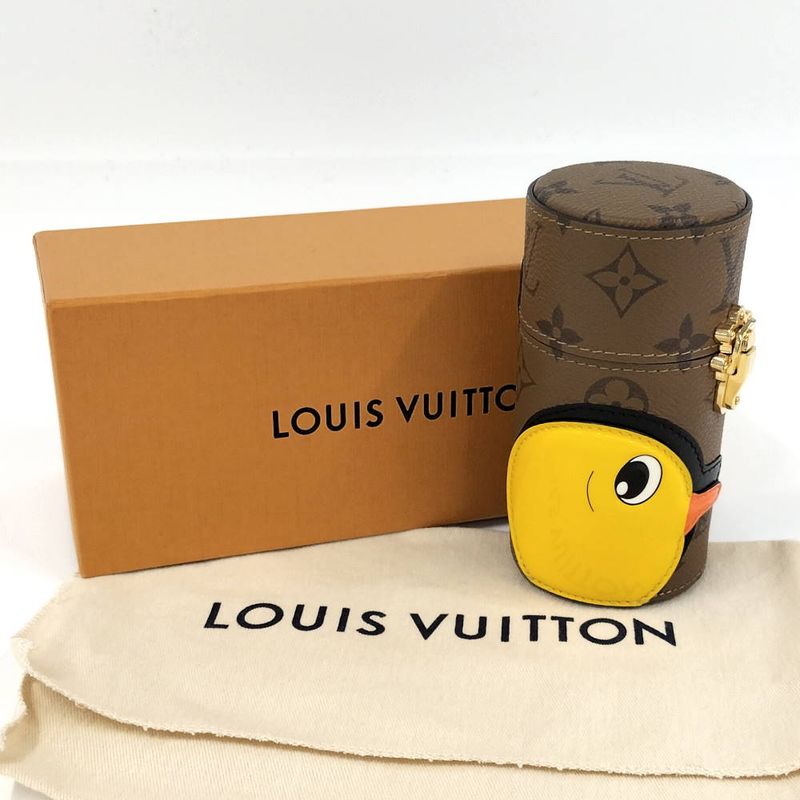 Louis Vuitton LV Sun Yitian Travel Case Perfume Chick Monogram Hat
