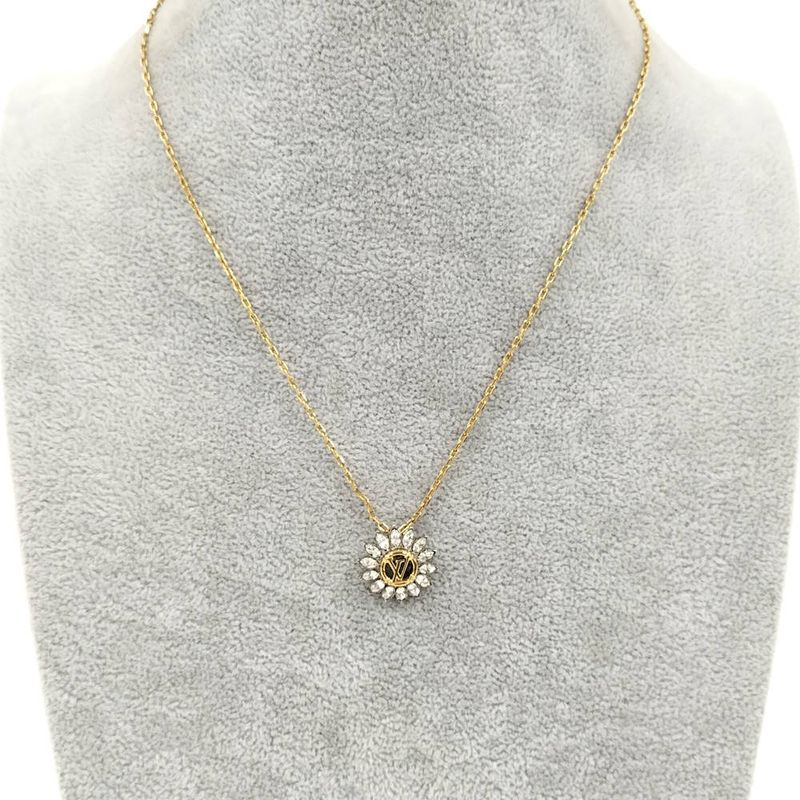 Louis Vuitton Collier Necklace Lvstar Light Plated Gold