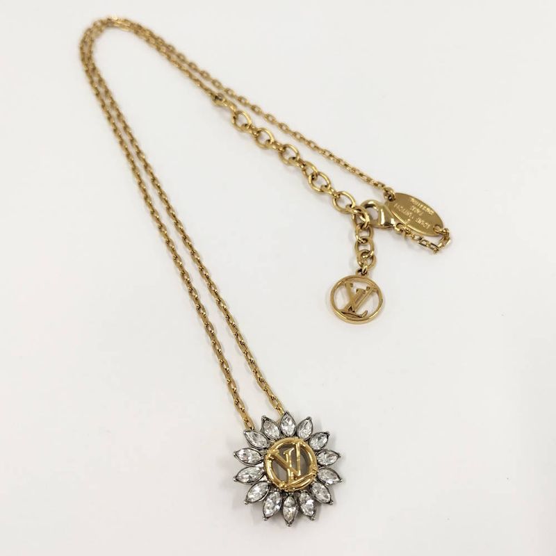 Louis Vuitton Collier Necklace Lvstar Light Plated Gold