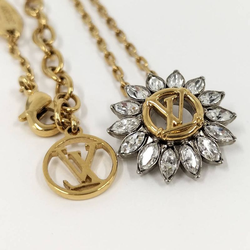 Louis Vuitton Collier Necklace Lvstar Light Plated Gold