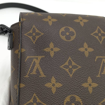 Louis Vuitton S Lock Vertical Wearable Wallet Shoulder Bag Monogram Macassar