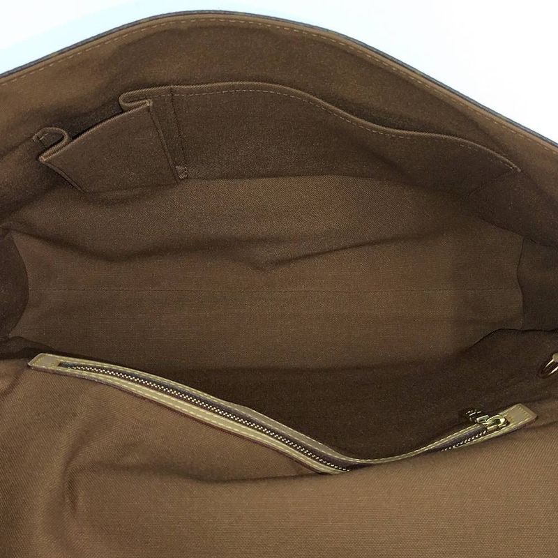 Louis Vuitton Aves Messenger Bag Monogram