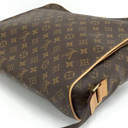 Louis Vuitton Aves Messenger Bag Monogram