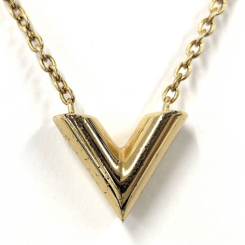 Louis Vuitton Essential Necklace Plated Gold