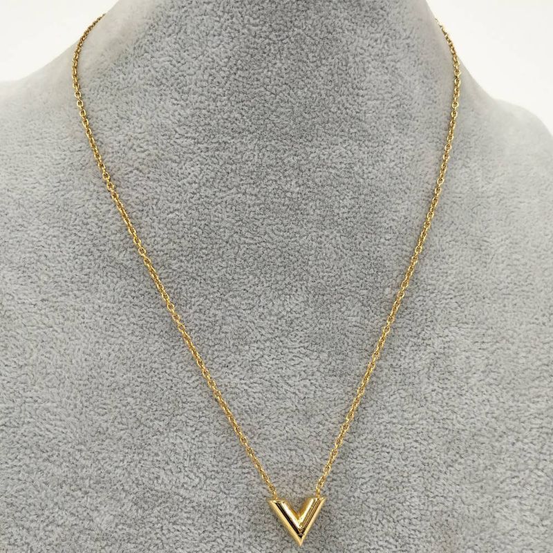 Louis Vuitton Essential Necklace Plated Gold