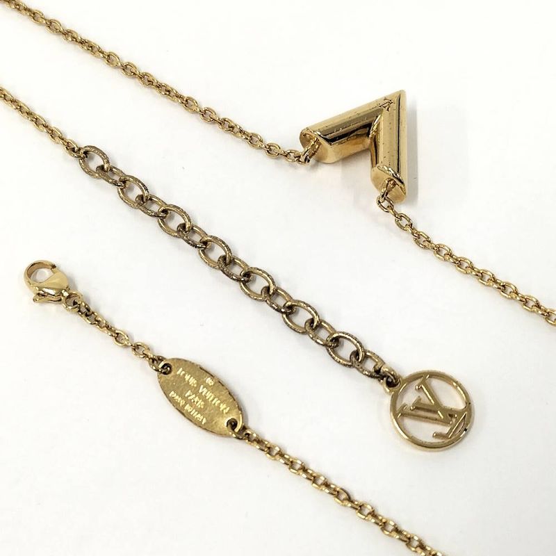 Louis Vuitton Essential Necklace Plated Gold