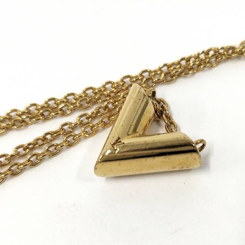 Louis Vuitton Essential Necklace Plated Gold