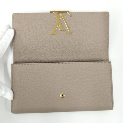Louis Vuitton Portefeuille Capucines Wallet Taurillon Leather Galle