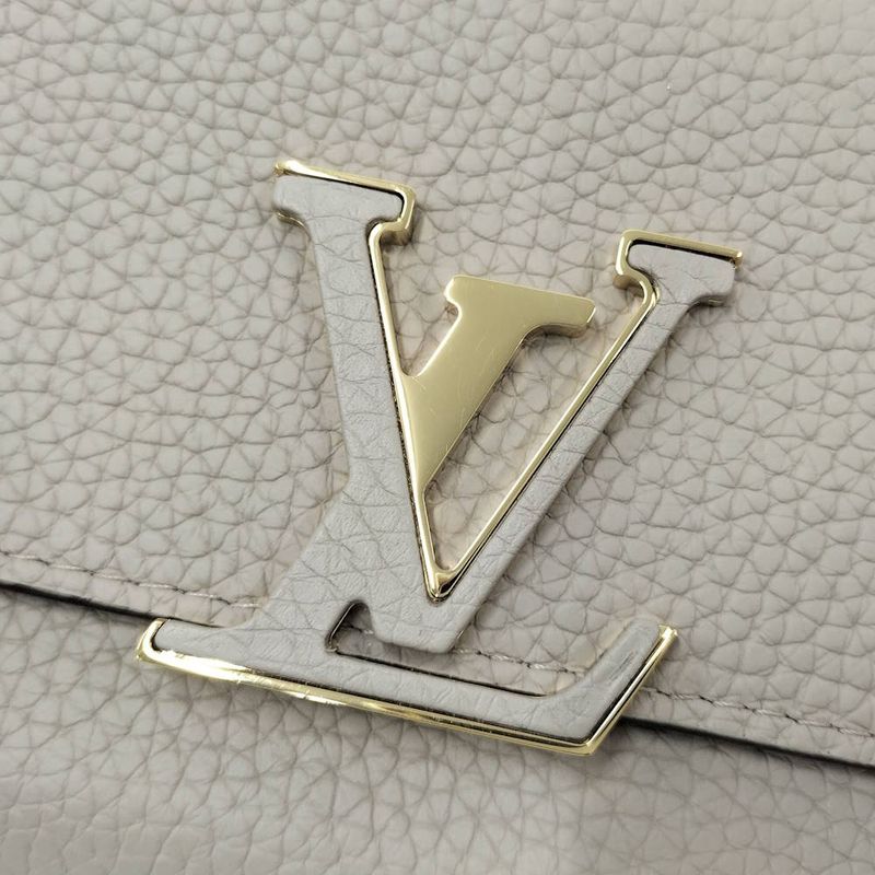 Louis Vuitton Portefeuille Capucines Wallet Taurillon Leather Galle