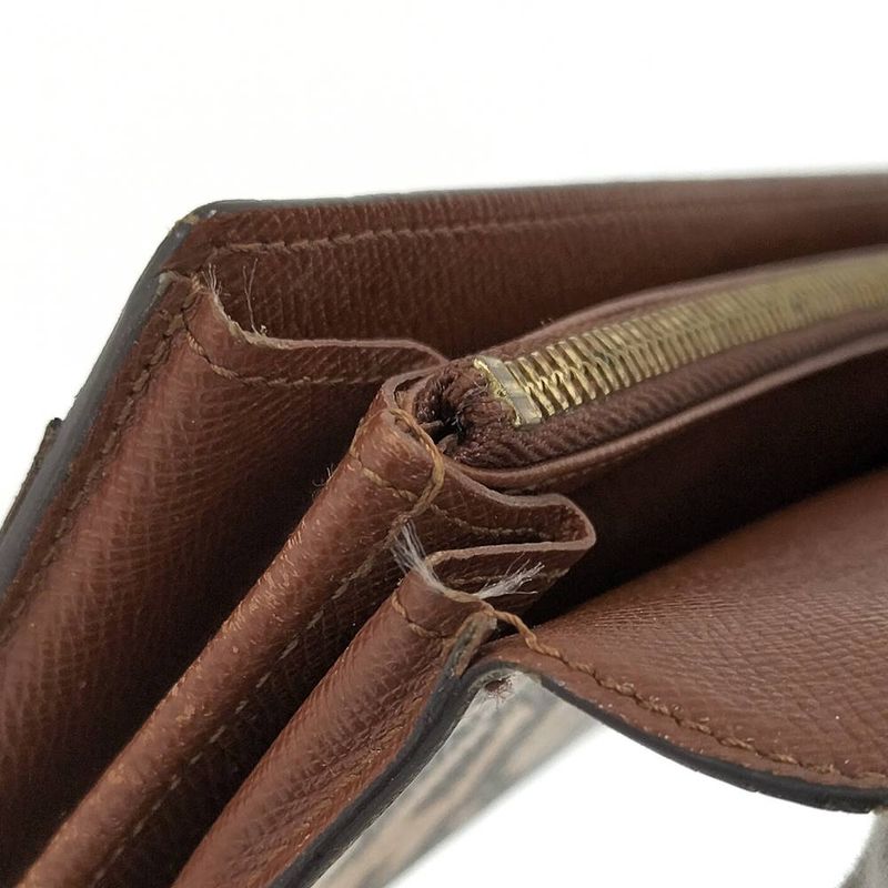 Louis Vuitton Bifold Wallet Porte-Monnaie Cles Monogram Graffiti
