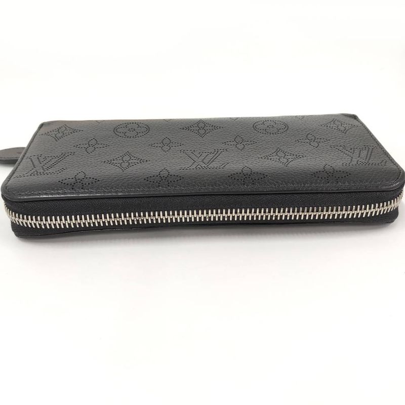 Louis Vuitton Zippy Wallet Mahina Monogram Noir Black