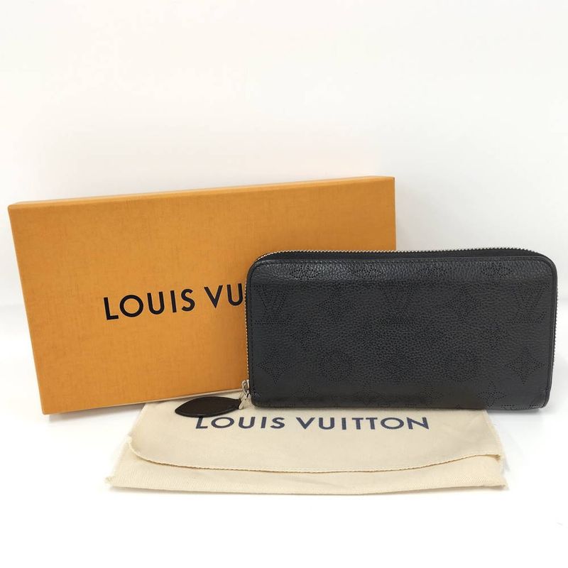 Louis Vuitton Zippy Wallet Mahina Monogram Noir Black