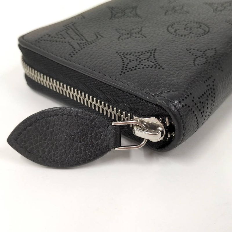 Louis Vuitton Zippy Wallet Mahina Monogram Noir Black