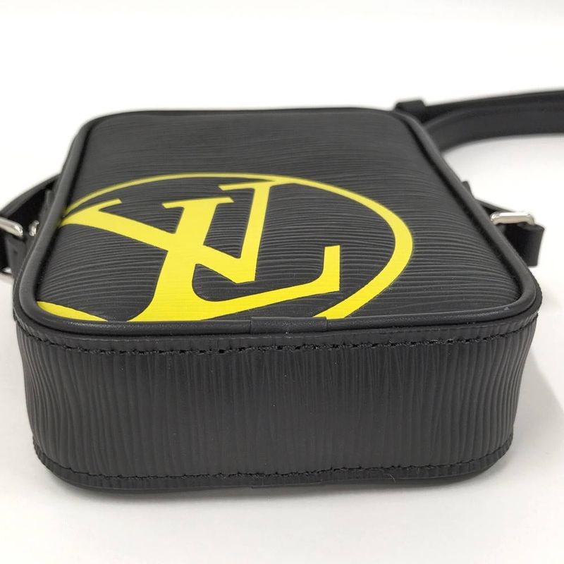 Louis Vuitton Danube PM LV Circle Shoulder Bag Epi Leather Noir Black