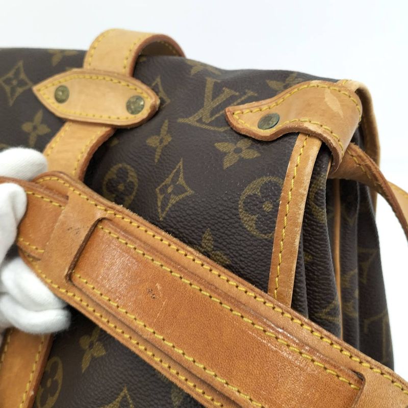 Louis Vuitton Saumur 43 Shoulder Bag Monogram
