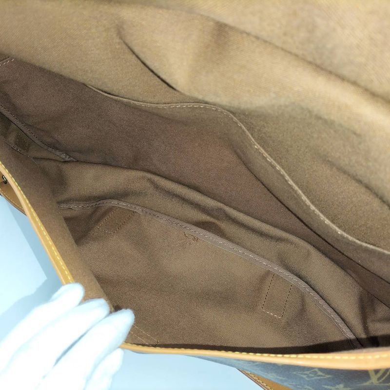Louis Vuitton Saumur 43 Shoulder Bag Monogram