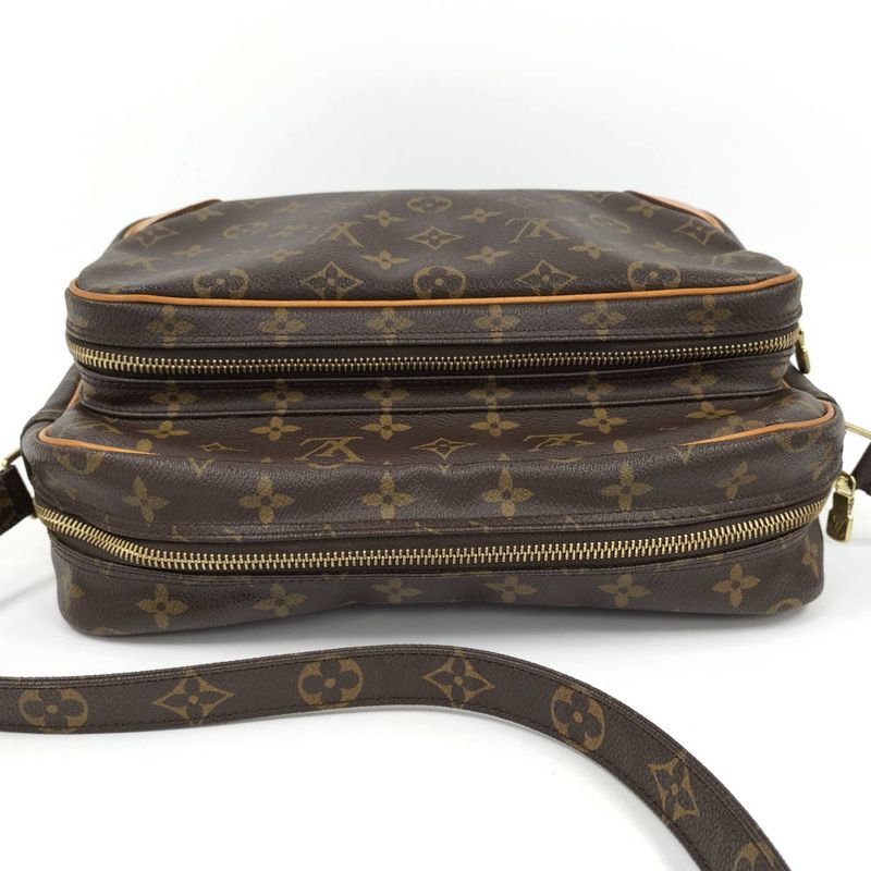 Louis Vuitton Nile Shoulder Bag Monogram