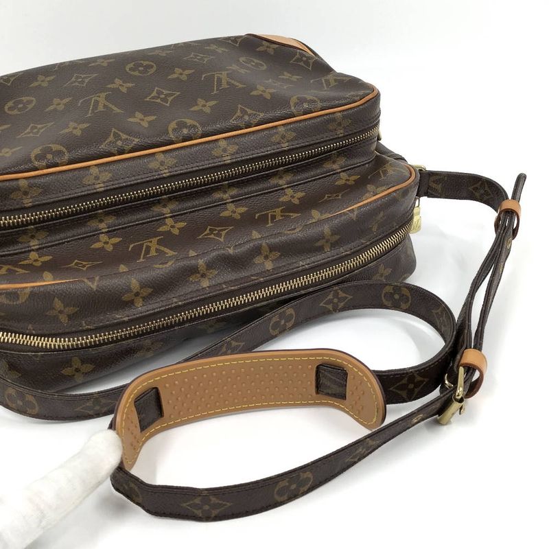 Louis Vuitton Nile Shoulder Bag Monogram