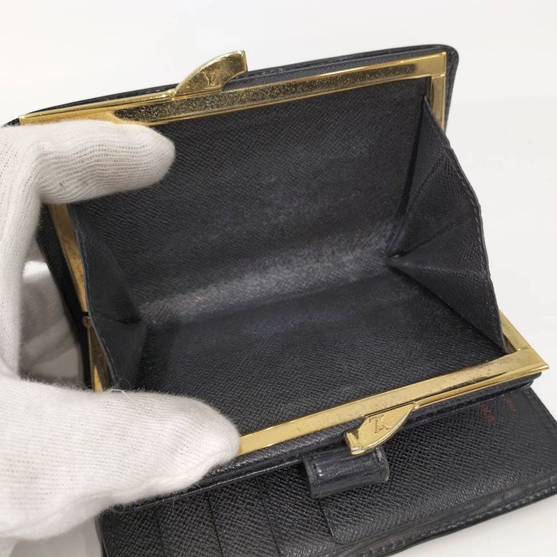 Louis Vuitton Portefeuille Viennois Clasp Bifold Wallet Epi Noir Black