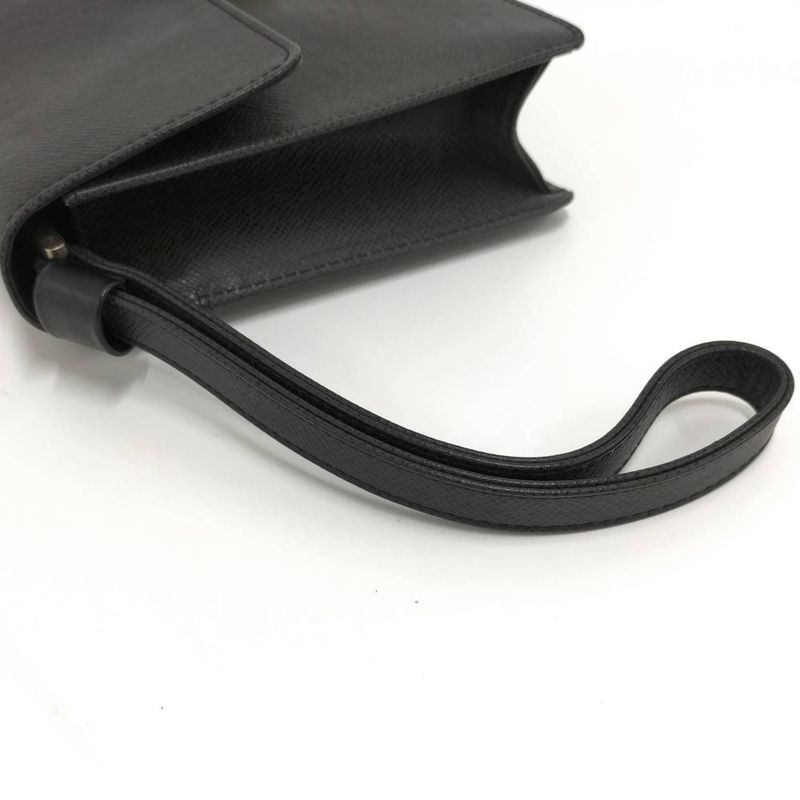 Louis Vuitton Selenga Clutch Taiga Ardoise