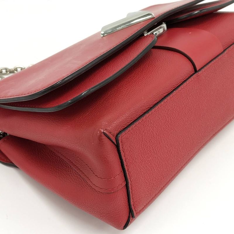 Louis Vuitton Very Chain Shoulder Bag Leather Ruby Red