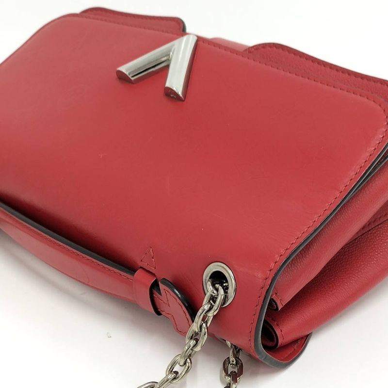 Louis Vuitton Very Chain Shoulder Bag Leather Ruby Red