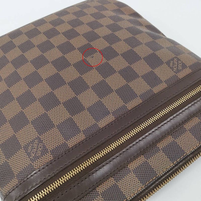 Louis Vuitton Pochette Bosphore Shoulder Bag Damier Ebene