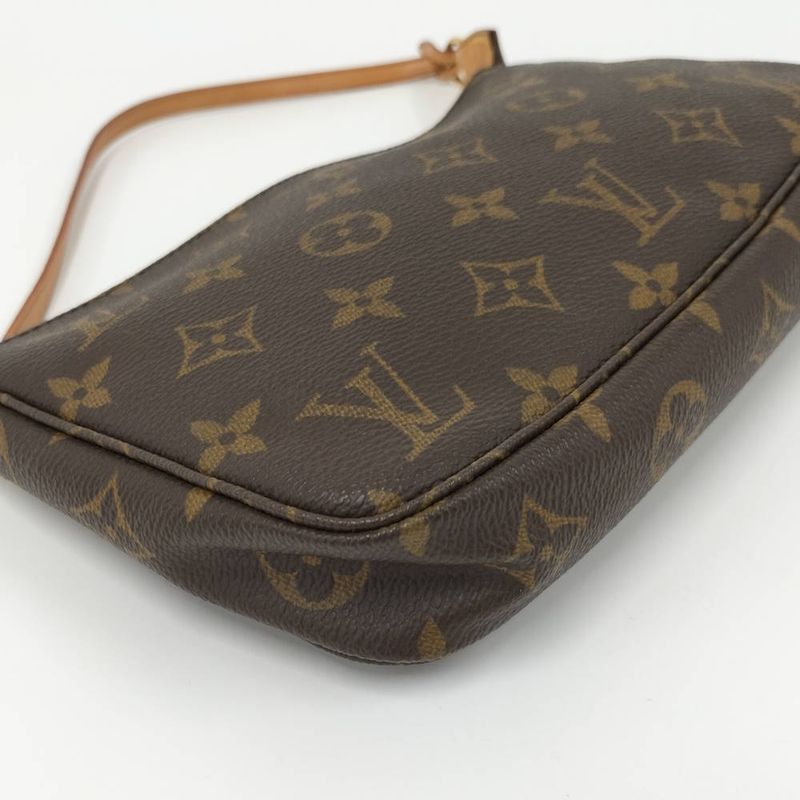 Louis Vuitton Pochette Handbag Monogram
