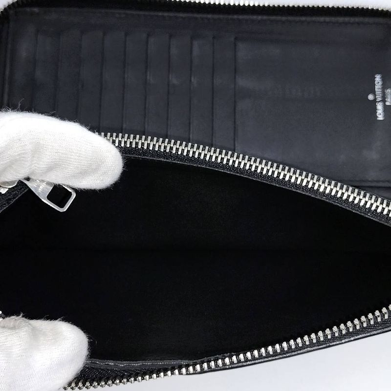 Louis Vuitton Zippy Wallet Vertical Zip Around LV Circle Taurillon Leather