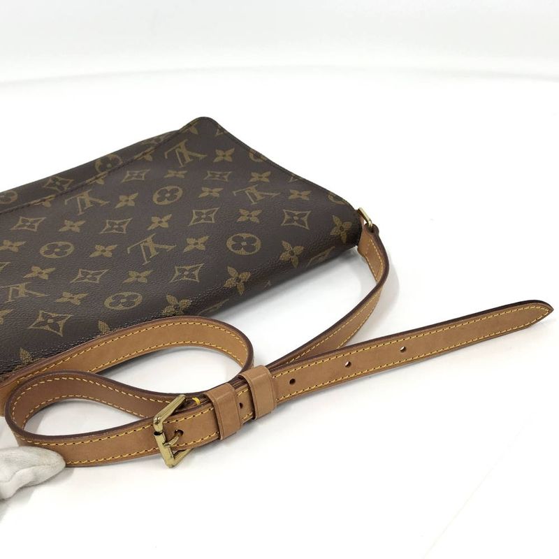 Louis Vuitton Musette Tango Shoulder Bag Monogram Short Strap