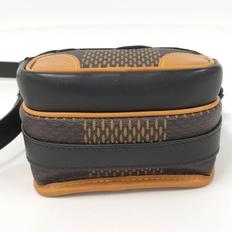 Louis Vuitton Amazon Messenger Collaboration Damier Giant Shoulder Bag