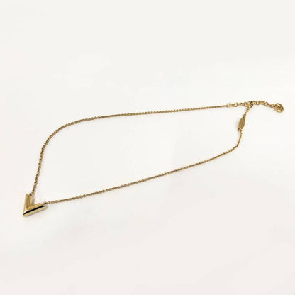 Louis Vuitton Necklace Essential Plated Gold