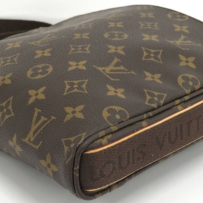 Louis Vuitton Trotteur Boble Shoulder Bag Monogram