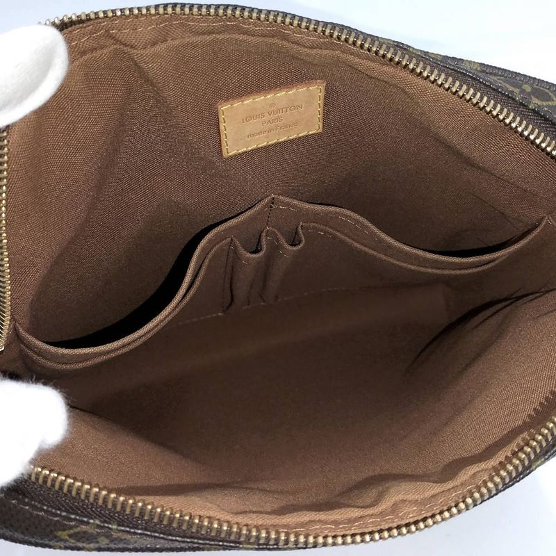 Louis Vuitton Trotteur Boble Shoulder Bag Monogram