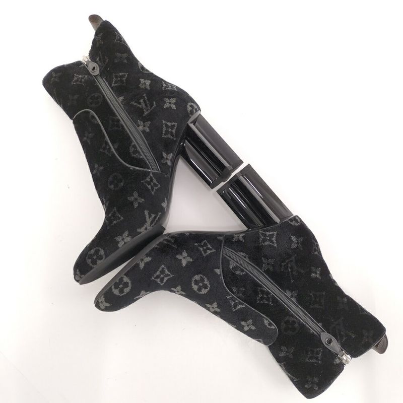 Louis Vuitton Short Boots Silhouette Line 39 Velour Black