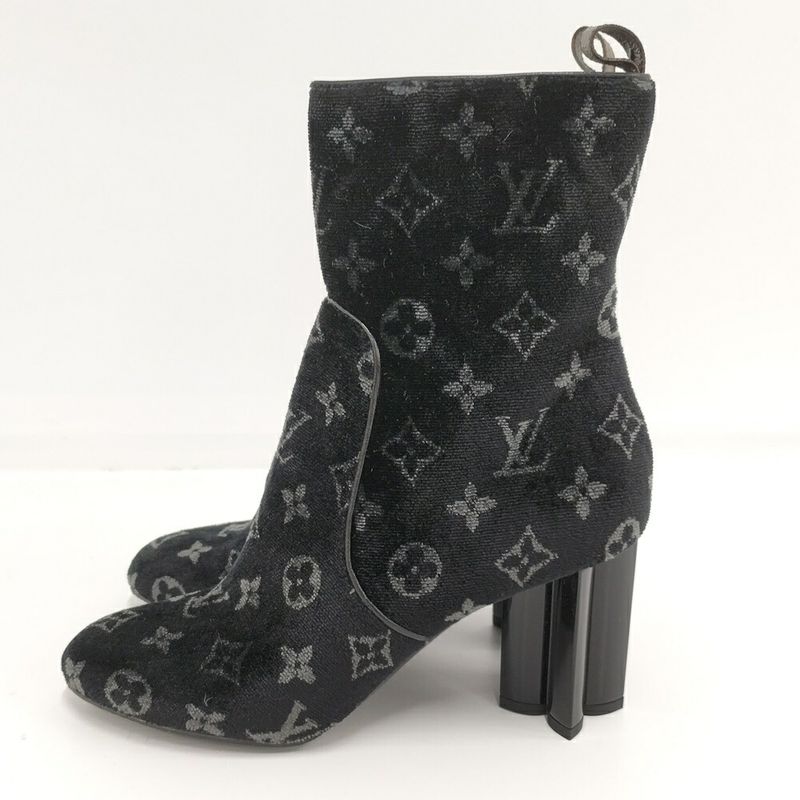Louis Vuitton Short Boots Silhouette Line 39 Velour Black