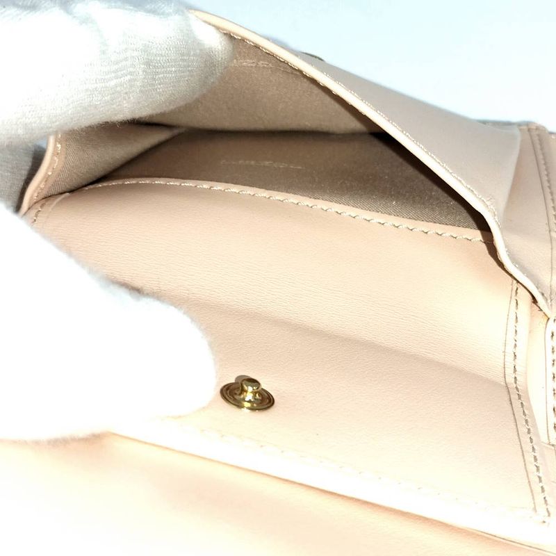 Fendi Bifold Wallet Is Leather Beige