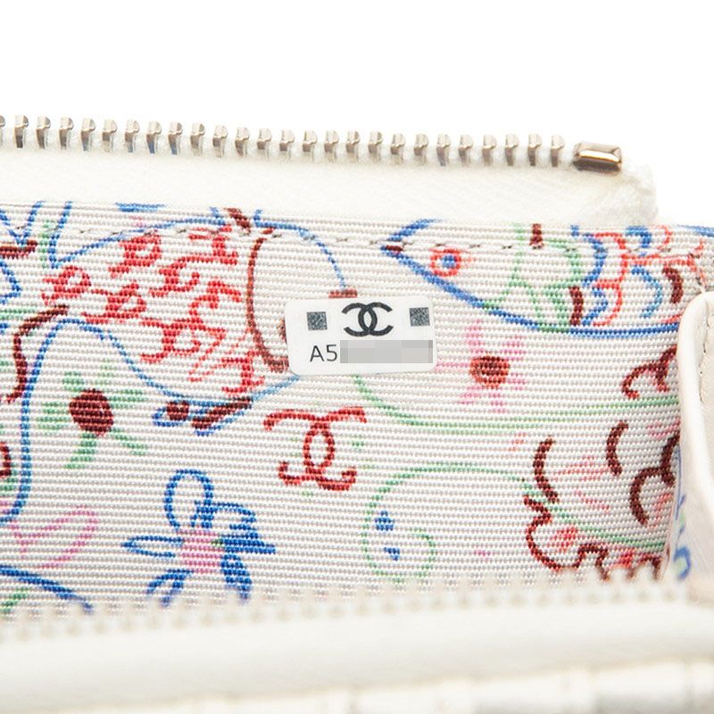 Chanel CC Logo Quilted Card Case Coin Fragment White Caviar Leather