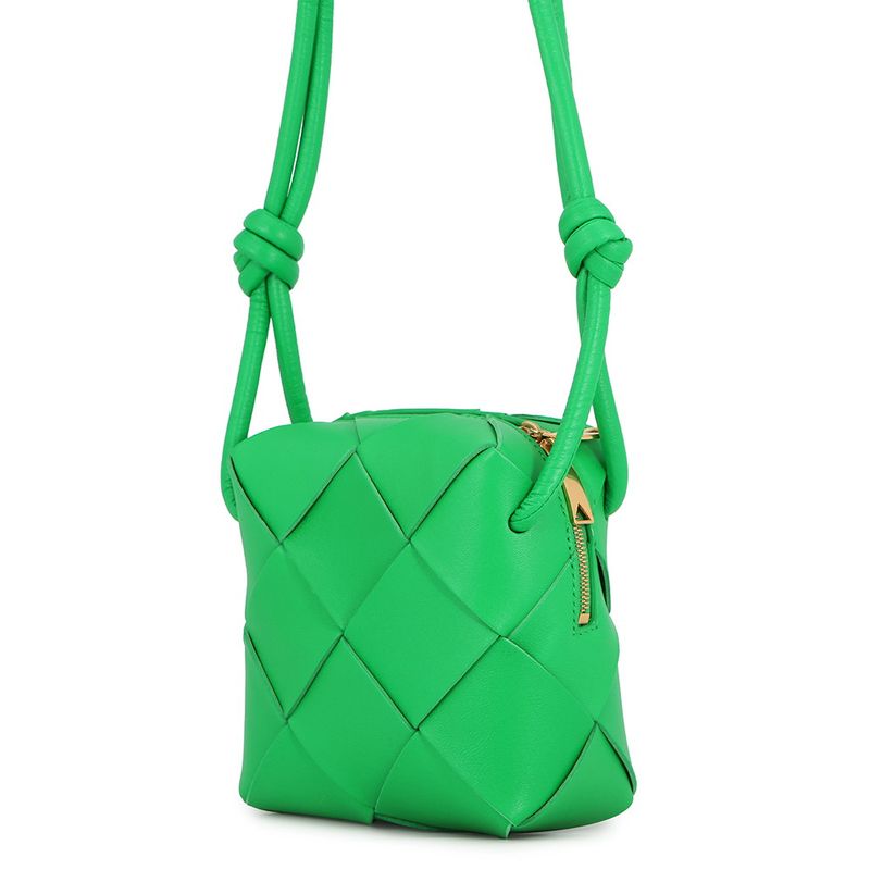 Bottega Veneta Shoulder Bag Maxi Intrecciato Mini Cassette Lambskin