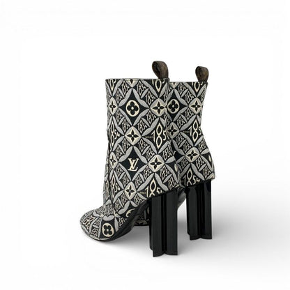 Louis Vuitton Silhouette Line Monogram Boots Short Shoes Fabric Black White