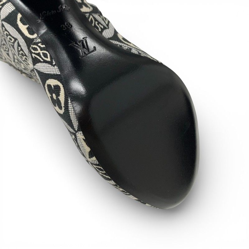 Louis Vuitton Silhouette Line Monogram Boots Short Shoes Fabric Black White