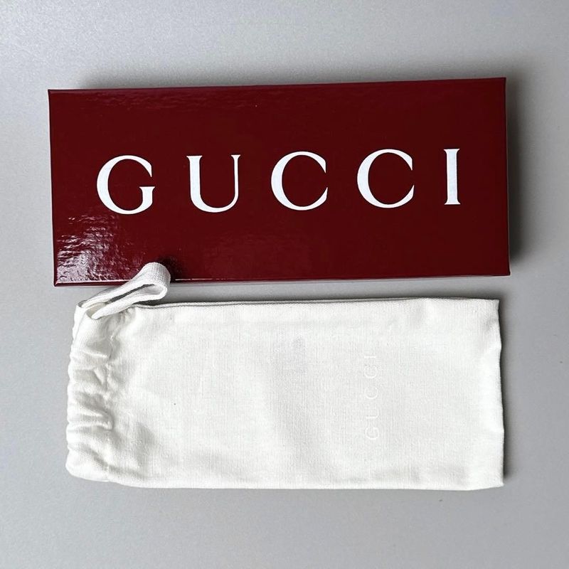 Gucci Yuko Higuchi Charm Key Holder Key Ring Bow