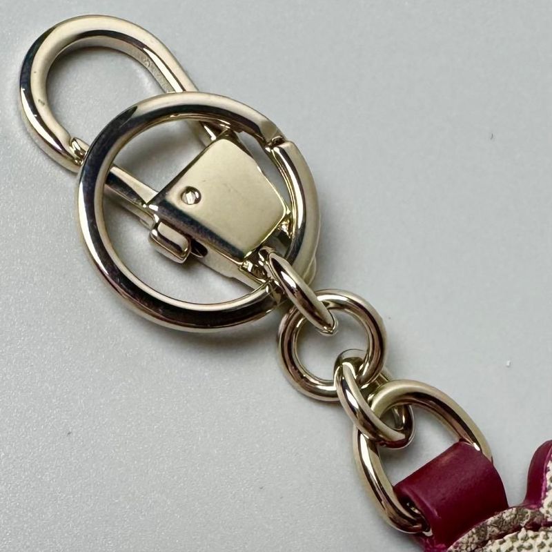 Gucci Yuko Higuchi Charm Key Holder Key Ring Bow