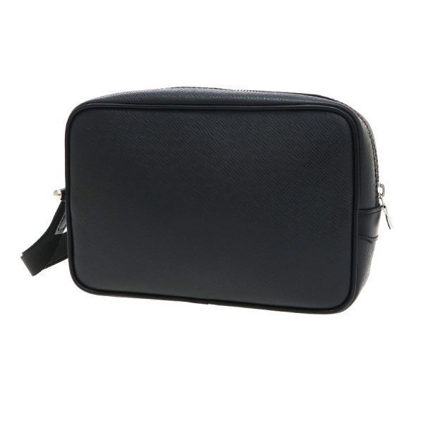 Louis Vuitton Taiga Clutch
