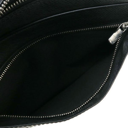 Louis Vuitton Taiga Clutch