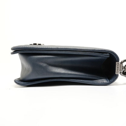 Chanel Shoulder Bag No 19