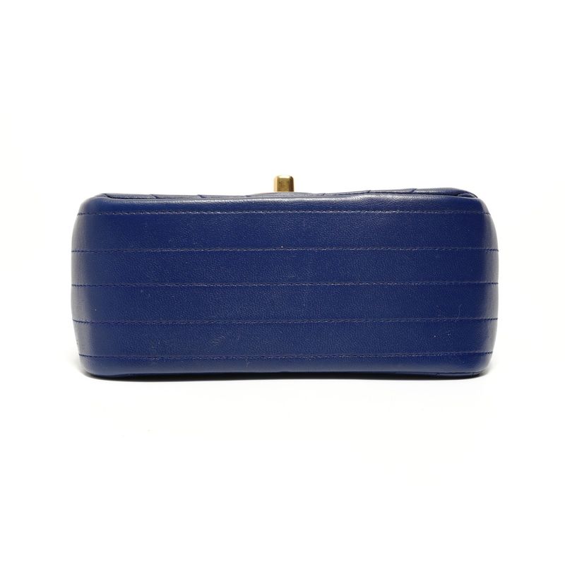 Chanel Shoulder Bag Chez Blanc Lambskin
