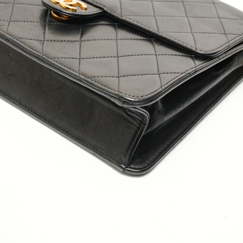 Chanel Shoulder Bag Lambskin Chain