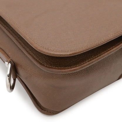 Louis Vuitton Taiga Andrey Shoulder Bag Crossbody Leather Grizzly Brown