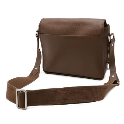 Louis Vuitton Taiga Andrey Shoulder Bag Crossbody Leather Grizzly Brown